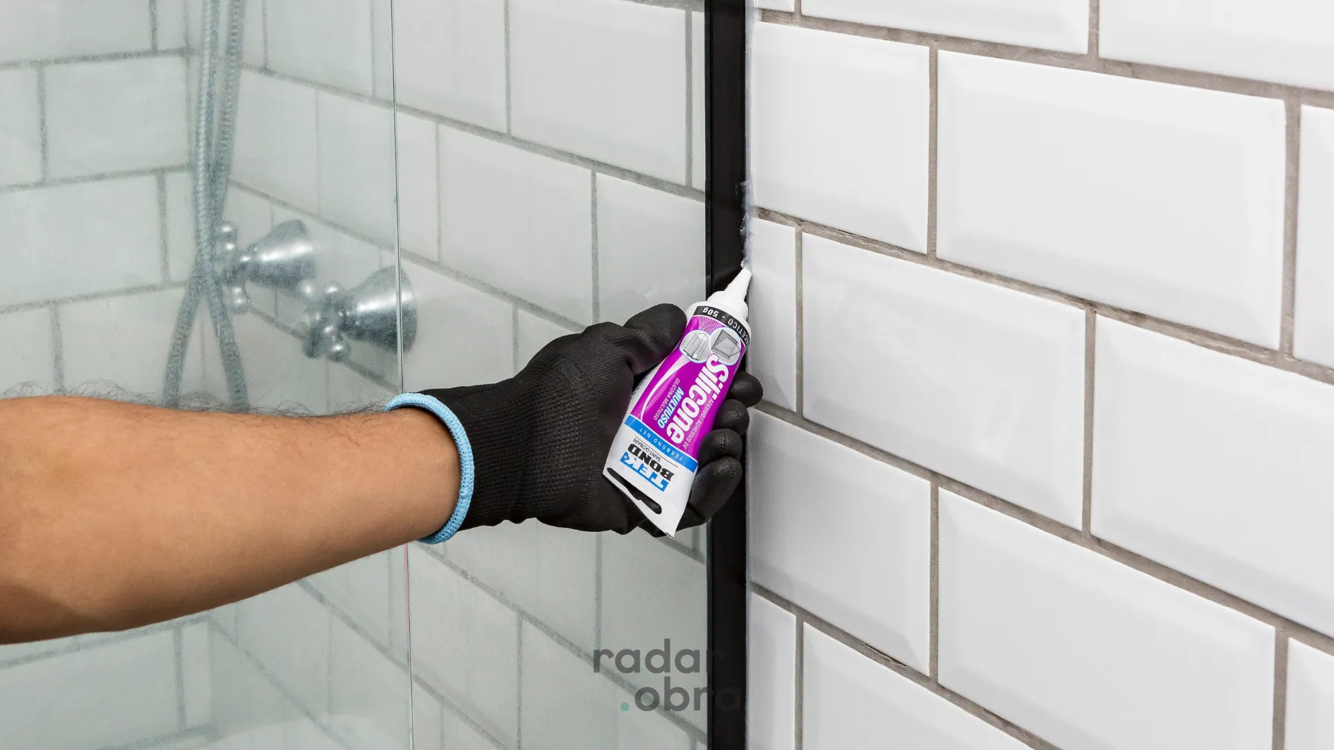 Como Aplicar o Silicone no Box de Banheiro